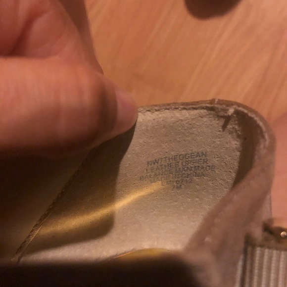 Nine West size 7 beige booties - Picture 9 of 9